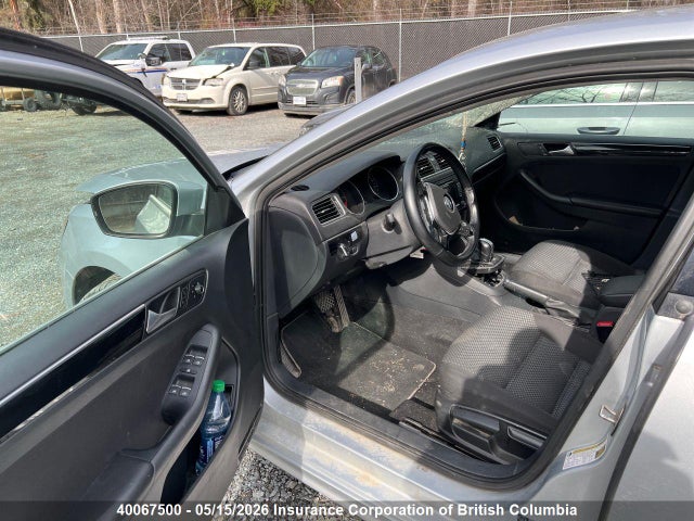 Продажа на аукционе авто 2015 Volkswagen Jetta, vin: 3VWDA7AJ6FM347902, номер лота: 40067500