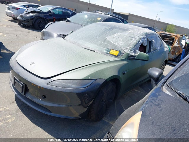 Tesla MODEL 3 2024 LRW3E7EB9RC100690 Image 2