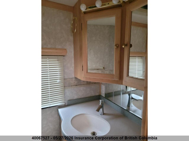 Aukcja sprzedaży 2004 Freightliner Chassis X Line Motor Home, vin: 4UZAAHDCX4CN01305, numer aukcji: 40067527