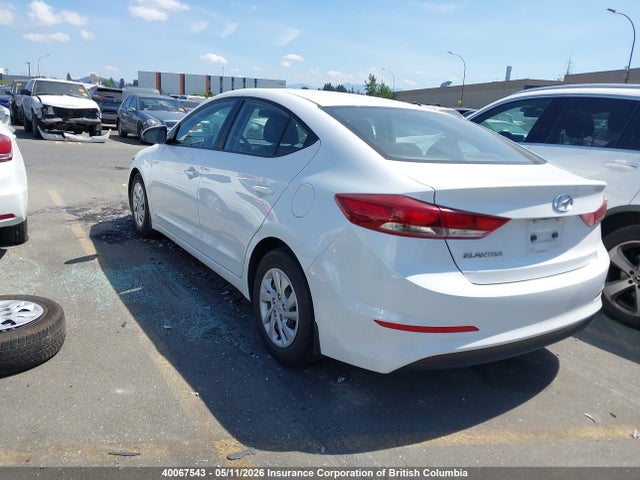 5NPD74LF9HH120852 Hyundai ELANTRA SE