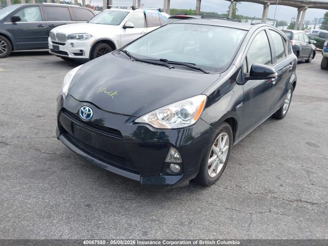 JTDKDTB34E1570817 Toyota Prius