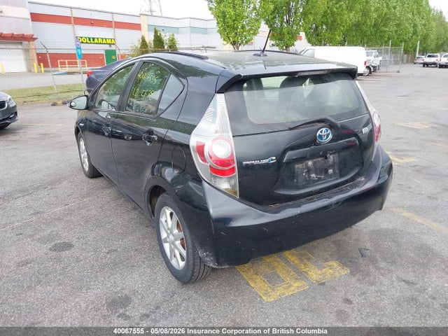 JTDKDTB34E1570817 Toyota Prius