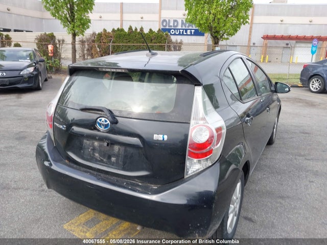 JTDKDTB34E1570817 Toyota Prius