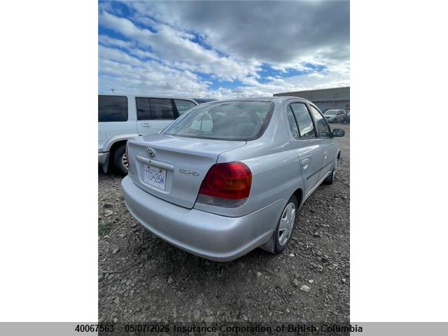 40067563 :رقم المزاد ، JTDBT123X40331235 vin ، 2004 Toyota Echo مزاد بيع