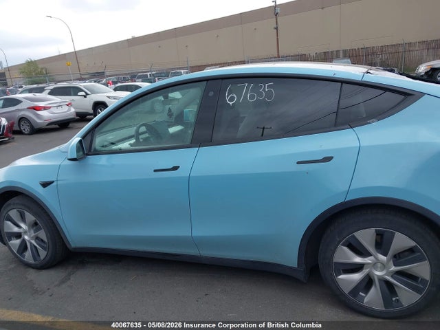 2021 Tesla Model Y მანქანა იყიდება აუქციონზე, vin: 5YJYGDED1MF120432, აუქციონის ნომერი: 40067635