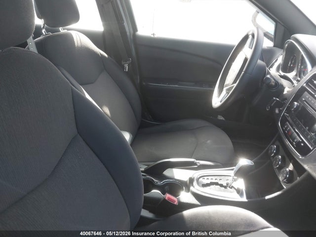 40067646 :رقم المزاد ، 1C3CCBBB1DN673827 vin ، 2013 Chrysler 200 مزاد بيع