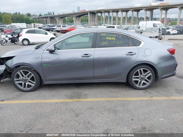 2020 Kia Forte მანქანა იყიდება აუქციონზე, vin: 3KPF54AD0LE218424, აუქციონის ნომერი: 40067647