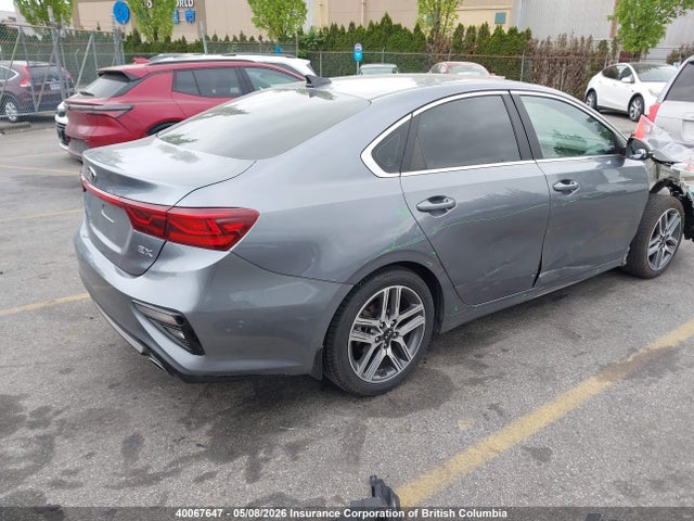 2020 Kia Forte მანქანა იყიდება აუქციონზე, vin: 3KPF54AD0LE218424, აუქციონის ნომერი: 40067647