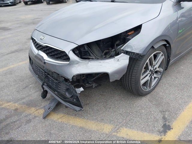 2020 Kia Forte მანქანა იყიდება აუქციონზე, vin: 3KPF54AD0LE218424, აუქციონის ნომერი: 40067647
