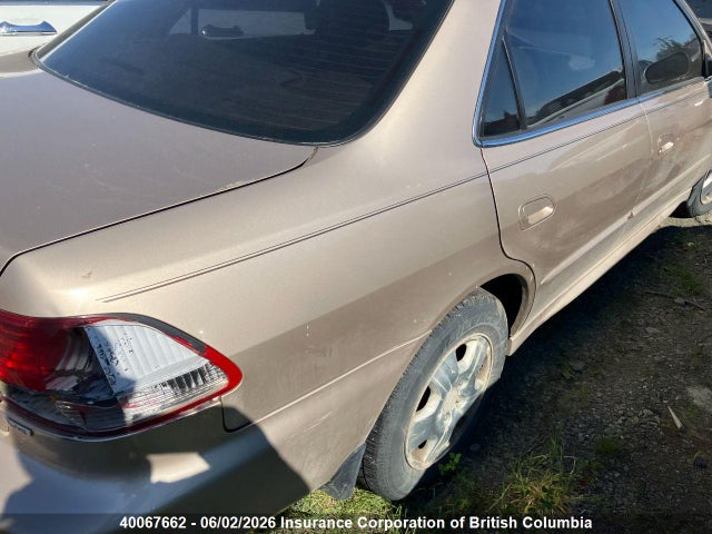 40067662 :رقم المزاد ، 1HGCG16502A802631 vin ، 2002 Honda Accord Ex مزاد بيع