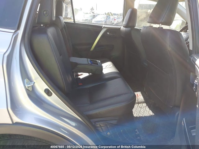 Продажа на аукционе авто 2018 Toyota Rav4, vin: JTMDJREV3JD237308, номер лота: 40067665