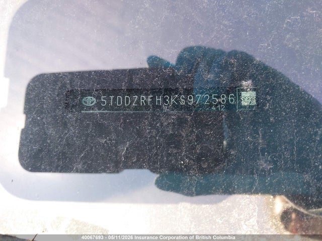 40067693 :رقم المزاد ، 5TDDZRFH3KS972586 vin ، 2019 Toyota Highlander Limited/ltd Platinum مزاد بيع