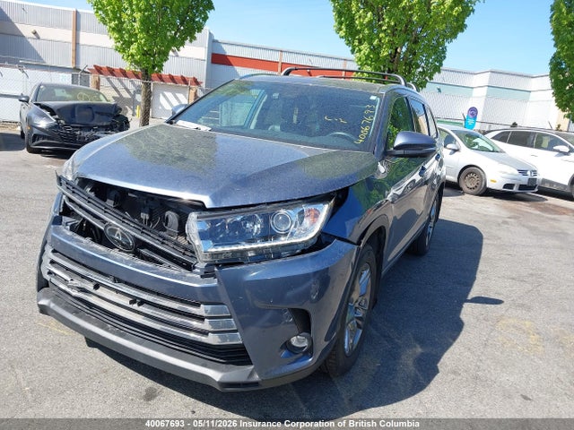 40067693 :رقم المزاد ، 5TDDZRFH3KS972586 vin ، 2019 Toyota Highlander Limited/ltd Platinum مزاد بيع