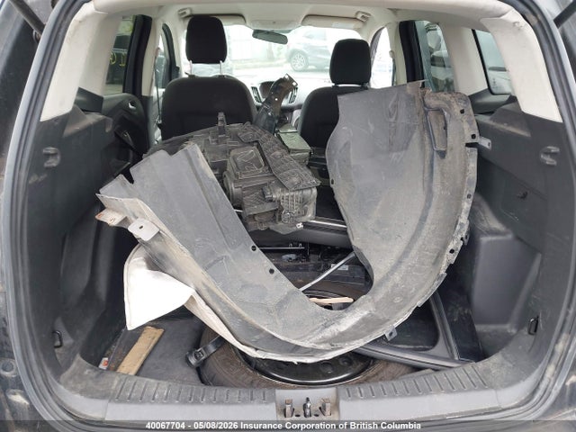 Продажа на аукционе авто 2019 Ford Escape Se, vin: 1FMCU9GD3KUB36810, номер лота: 40067704