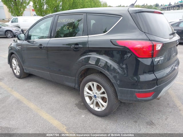 Продажа на аукционе авто 2019 Ford Escape Se, vin: 1FMCU9GD3KUB36810, номер лота: 40067704