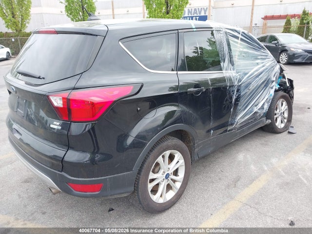 Продажа на аукционе авто 2019 Ford Escape Se, vin: 1FMCU9GD3KUB36810, номер лота: 40067704