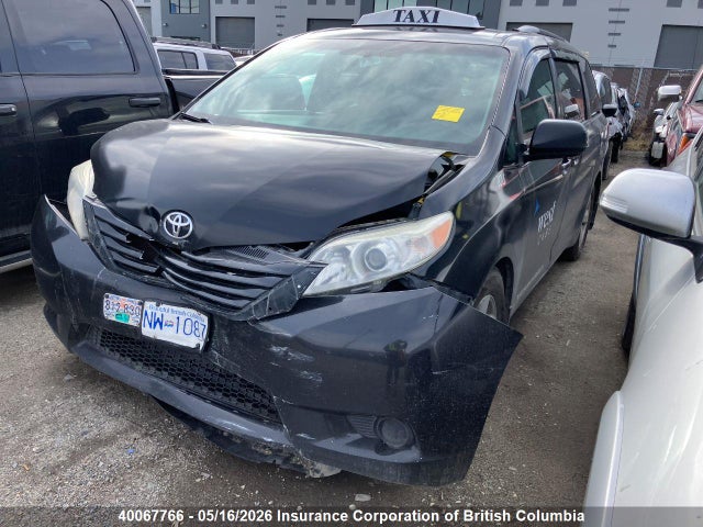 40067766 :رقم المزاد ، 5TDKK3DC0FS549812 vin ، 2015 Toyota Sienna Le مزاد بيع