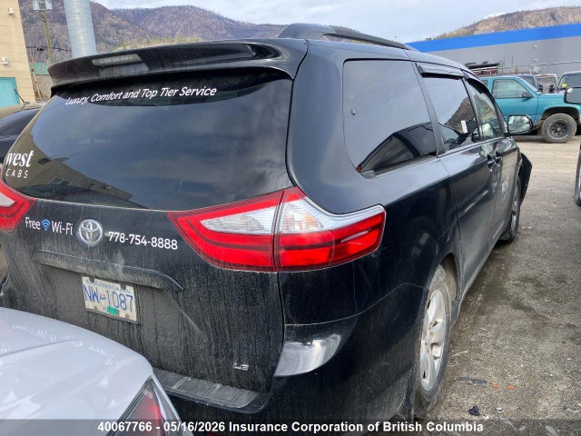 40067766 :رقم المزاد ، 5TDKK3DC0FS549812 vin ، 2015 Toyota Sienna Le مزاد بيع