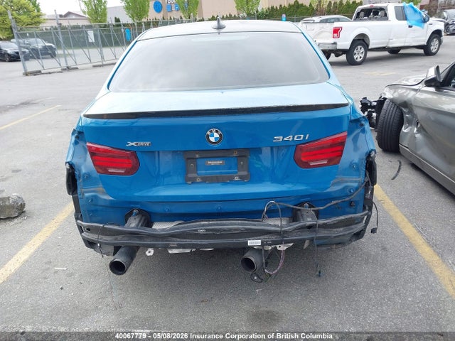 WBA8B7C57JA576450 BMW 340