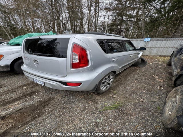 2013 Kia Soul მანქანა იყიდება აუქციონზე, vin: KNDJT2A6XD7557327, აუქციონის ნომერი: 40067819