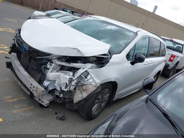5TDGSKFC8MS013880 Toyota Sienna Le/xle/xse/limited/platinum
