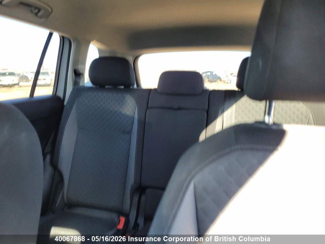 3VV0B7AX8JM104461 Volkswagen TIGUAN S