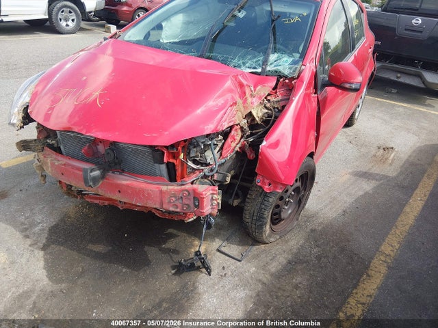 JTDKDTB3XG1127753 Toyota PRIUS C