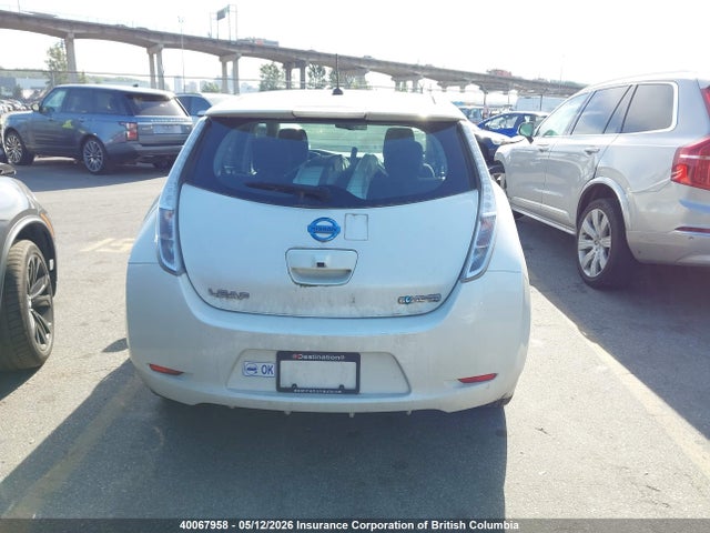 40067958 :رقم المزاد ، 1N4AZ0CP4FC305551 vin ، 2015 Nissan Leaf مزاد بيع