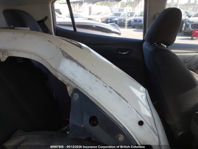 40067958 :رقم المزاد ، 1N4AZ0CP4FC305551 vin ، 2015 Nissan Leaf مزاد بيع