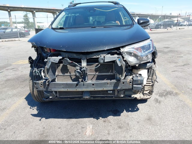 2018 Toyota Rav4 მანქანა იყიდება აუქციონზე, vin: JTMDJREV7JD159650, აუქციონის ნომერი: 40067964
