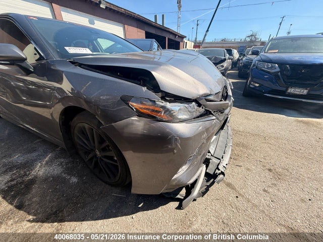 40068035 :رقم المزاد ، 4T1K31AK2NU039691 vin ، 2022 Toyota Camry مزاد بيع