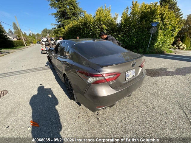 40068035 :رقم المزاد ، 4T1K31AK2NU039691 vin ، 2022 Toyota Camry مزاد بيع