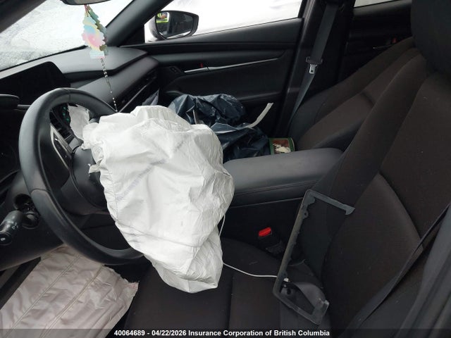 JM1BPBLL1M1340814 Mazda 3 Preferred