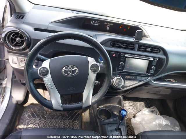 JTDKDTB37G1122560 Toyota Prius