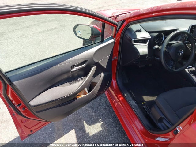 40068055 :رقم المزاد ، 5YFBPMBE8MP224746 vin ، 2021 Toyota Corolla Le مزاد بيع