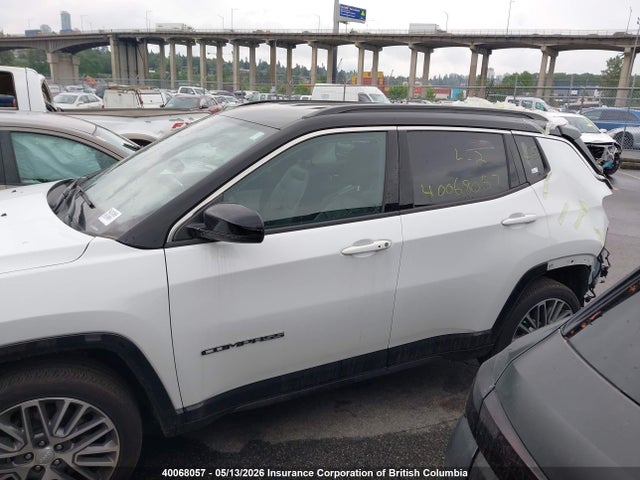 40068057 :رقم المزاد ، 3C4NJDCN5RT575227 vin ، 2022 Jeep Compass Limited مزاد بيع