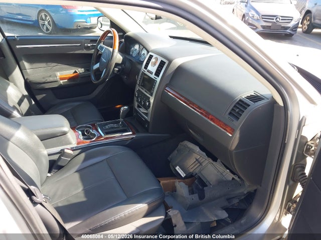 2010 Chrysler 300 მანქანა იყიდება აუქციონზე, vin: 2C3CA3CV1AH235656, აუქციონის ნომერი: 40068084