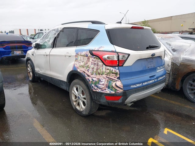 1FMCU0GDXJUA00667 Ford ESCAPE SE