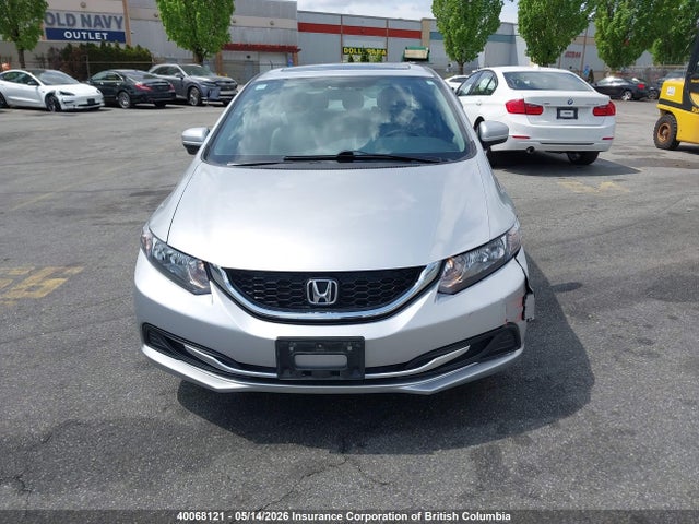 40068121 :رقم المزاد ، 2HGFB2F56FH051642 vin ، 2015 Honda Civic مزاد بيع