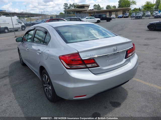 40068121 :رقم المزاد ، 2HGFB2F56FH051642 vin ، 2015 Honda Civic مزاد بيع