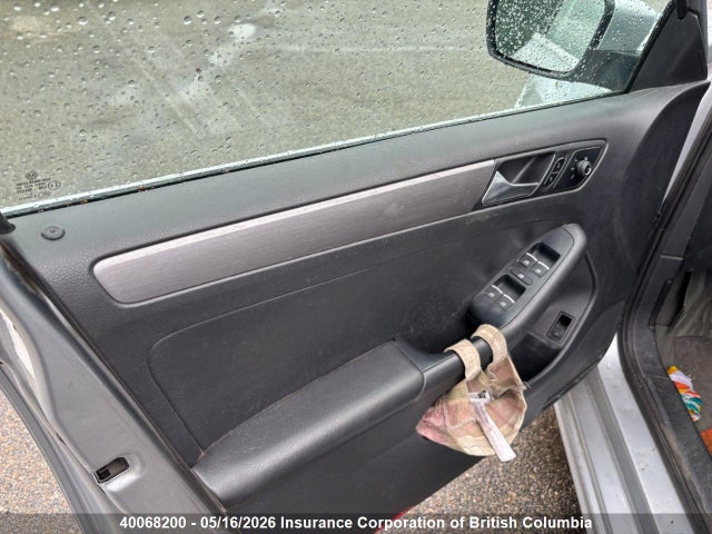 3VWLA7AJ8FM241334 Volkswagen Jetta