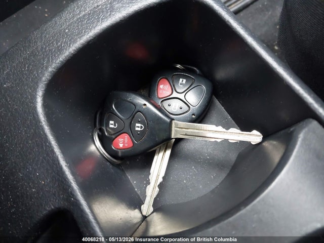 40068218 :رقم المزاد ، 2T1KU4EE4DC990252 vin ، 2013 Toyota Matrix مزاد بيع