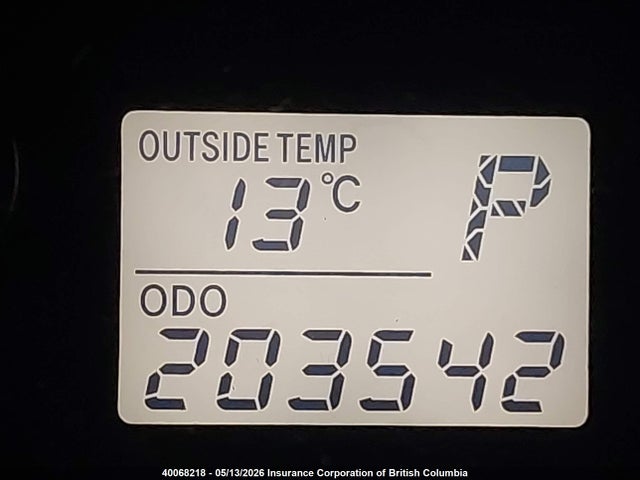 40068218 :رقم المزاد ، 2T1KU4EE4DC990252 vin ، 2013 Toyota Matrix مزاد بيع