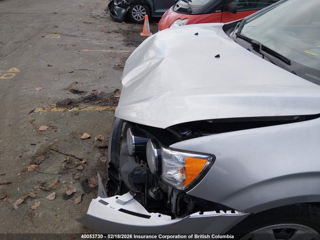 1G1JC5SH5F4139482 Chevrolet SONIC LT