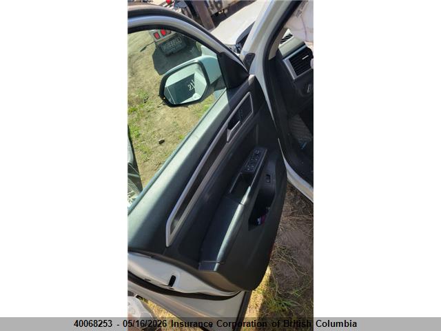 1V2MR2CA8JC585688 Volkswagen Atlas