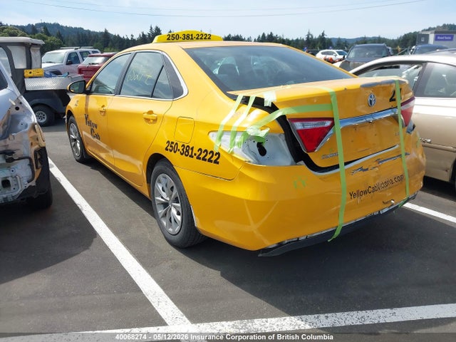 40068274 :رقم المزاد ، 4T1BD1FK3FU152511 vin ، 2015 Toyota Camry مزاد بيع