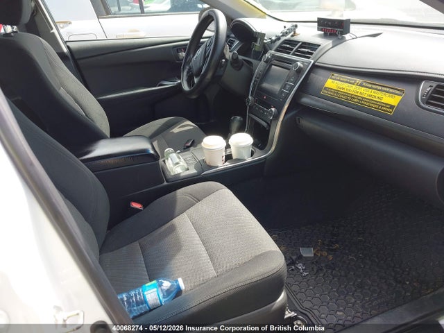 40068274 :رقم المزاد ، 4T1BD1FK3FU152511 vin ، 2015 Toyota Camry مزاد بيع
