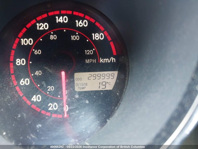 40068292 :رقم المزاد ، 2T1KR32E14C836310 vin ، 2004 Toyota Corolla Matrix Xr مزاد بيع
