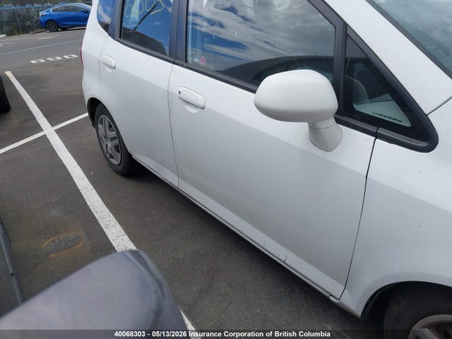 2008 Honda Fit მანქანა იყიდება აუქციონზე, vin: JHMGD38428S810675, აუქციონის ნომერი: 40068303