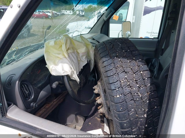 Продажа на аукционе авто 2001 Ford E350, vin: 1FDWE35S51HA46932, номер лота: 40068310